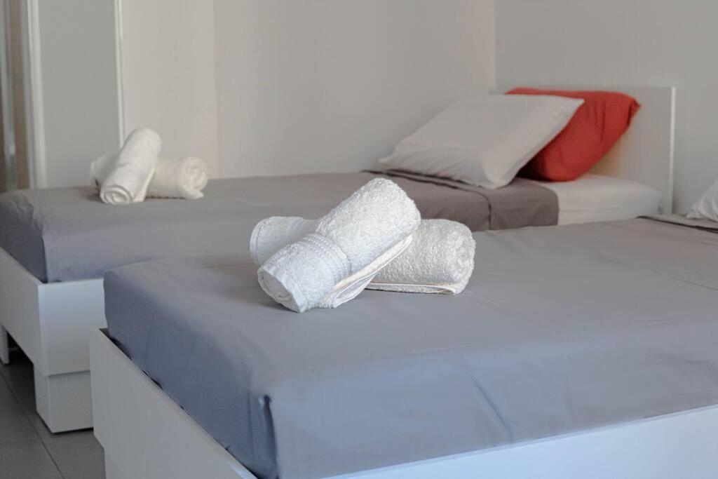 Seafront Two Bedroom Apartment Saint Julian's エクステリア 写真