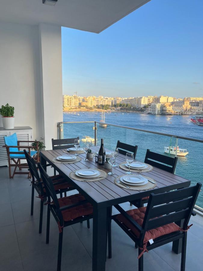 Seafront Two Bedroom Apartment Saint Julian's エクステリア 写真